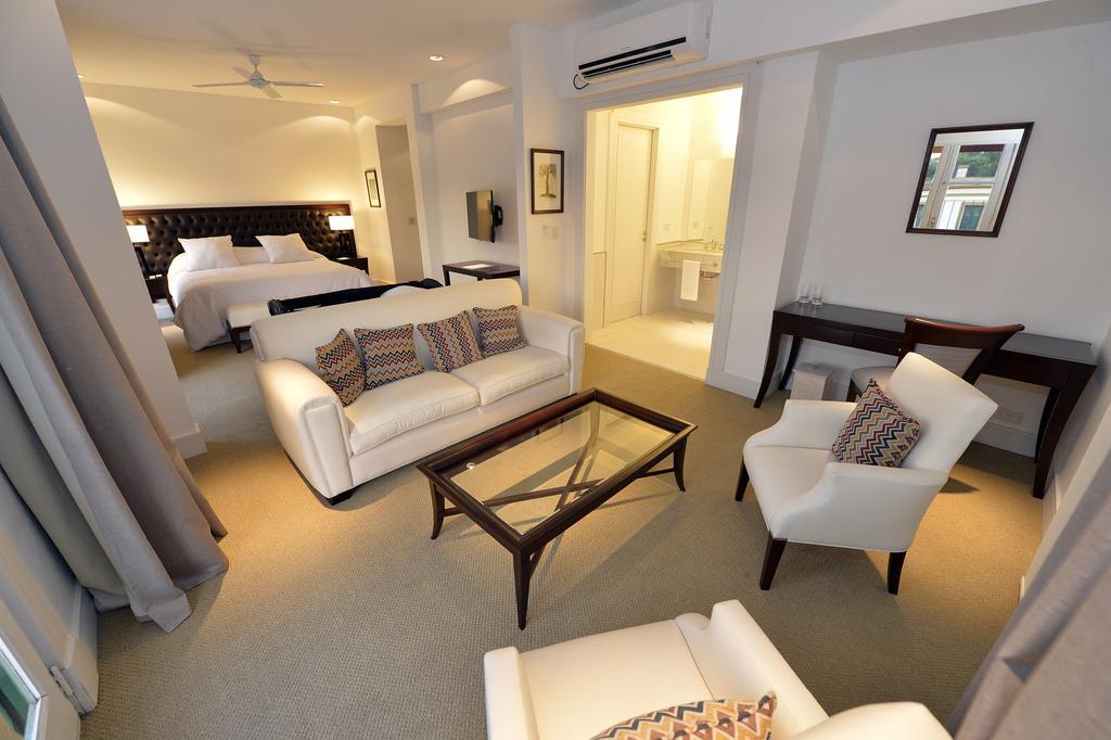 Real Hotel Lujan ภายนอก รูปภาพ