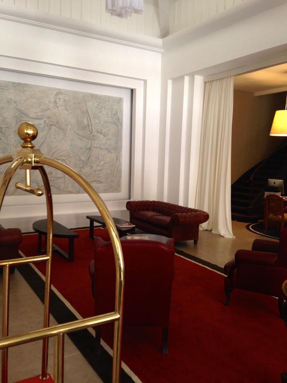 Real Hotel Lujan ภายนอก รูปภาพ