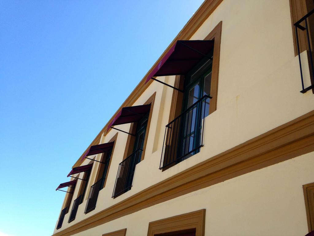 Real Hotel Lujan ภายนอก รูปภาพ
