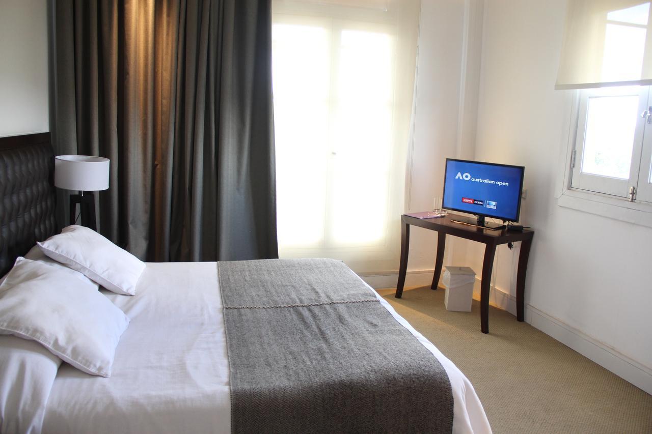 Real Hotel Lujan ภายนอก รูปภาพ