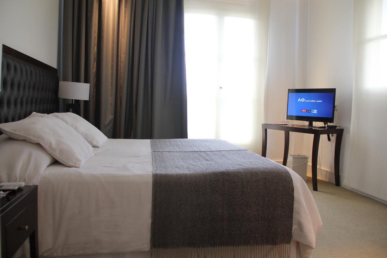 Real Hotel Lujan ภายนอก รูปภาพ
