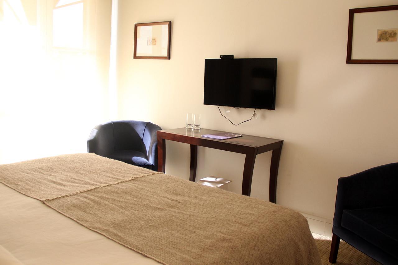 Real Hotel Lujan ภายนอก รูปภาพ
