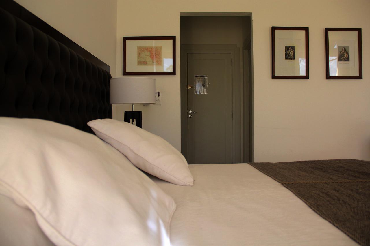 Real Hotel Lujan ภายนอก รูปภาพ