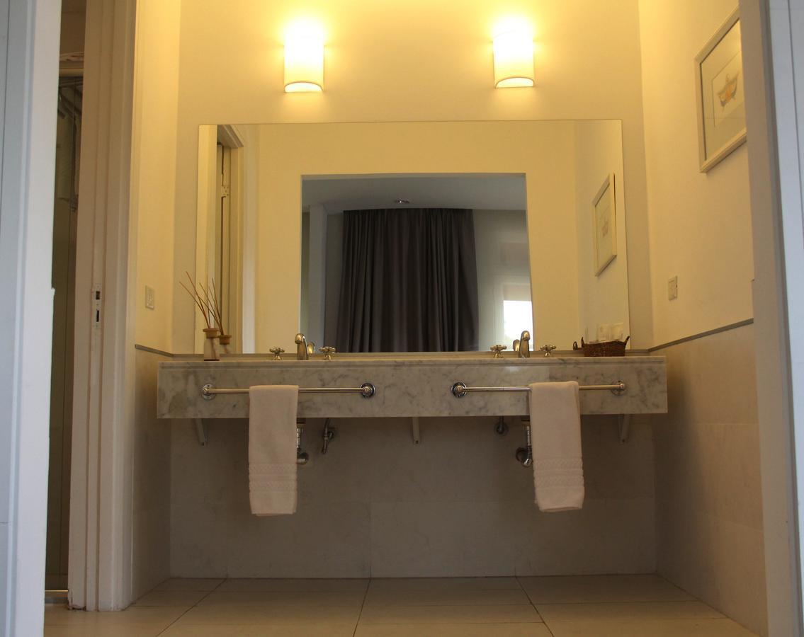 Real Hotel Lujan ภายนอก รูปภาพ