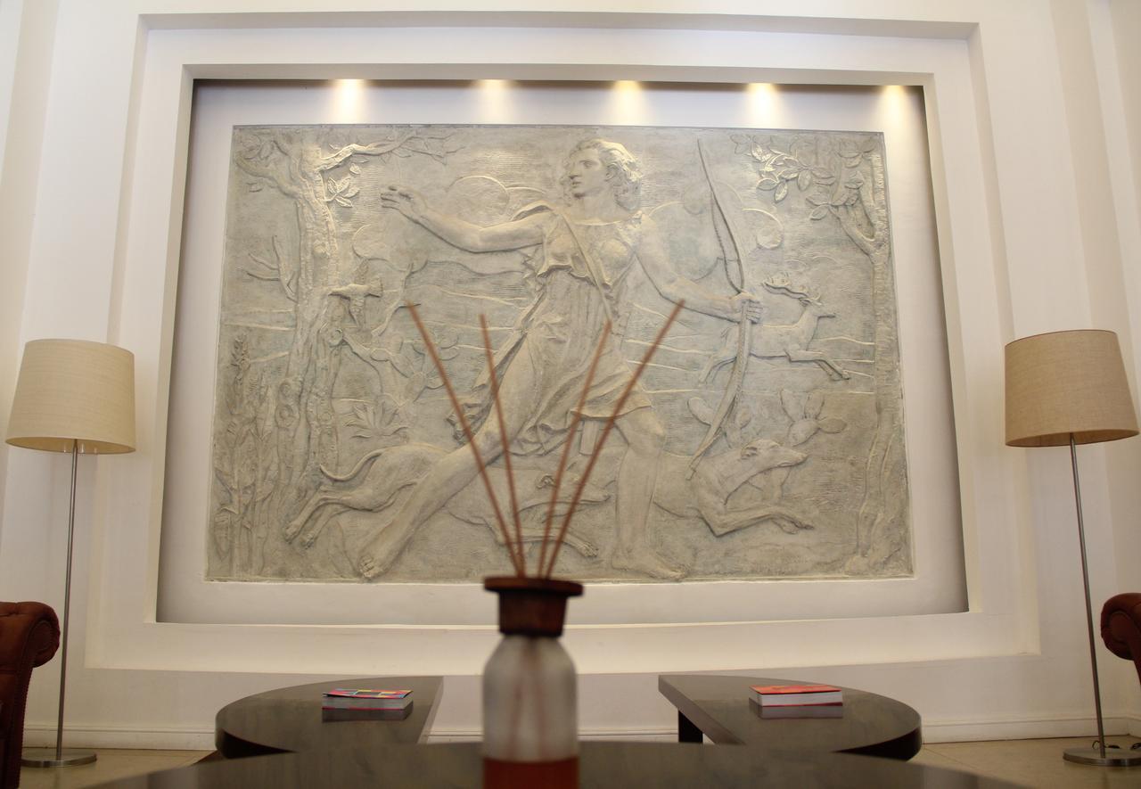 Real Hotel Lujan ภายนอก รูปภาพ