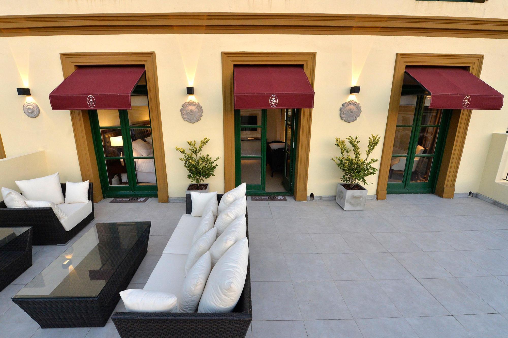 Real Hotel Lujan ภายนอก รูปภาพ